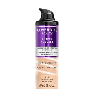 COVERGIRL & Olay Simply Ageless 3-in-1 Liquid Foundation, Matte Finish